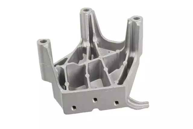 Passenger Side Engine Mount Bracket - GM (13248477)