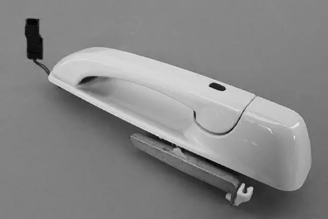 Exterior Door Handle, Right - Mopar (1UJ86GW7AJ)