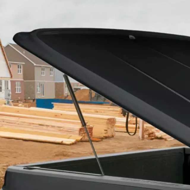 19333002 - Exterior: Bed, Tonneau Cover for GMC: Sierra 1500, Sierra 1500 Limited, Sierra 2500 HD, Sierra 3500 HD Image