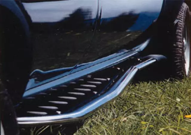 STC53078 - Exterior: Running Boards - Stainless for Land-Rover Image