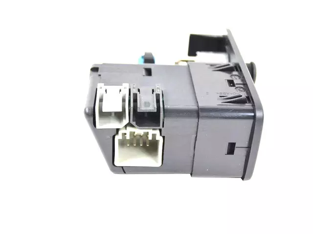 Hub Media Center - Mopar (68139536AC)