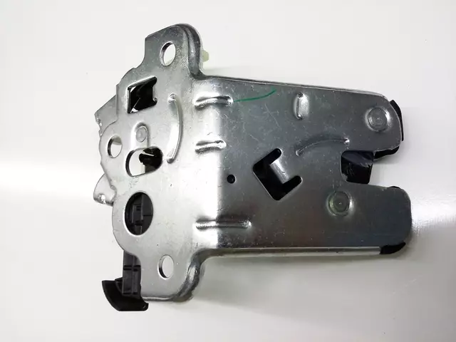 561827505C - : Lock Actuator for Volkswagen: Passat Image