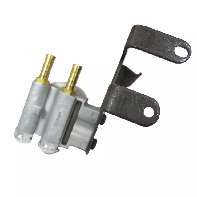 4C3Z7B155AA - : Filter Assembly - Oil for Ford Image