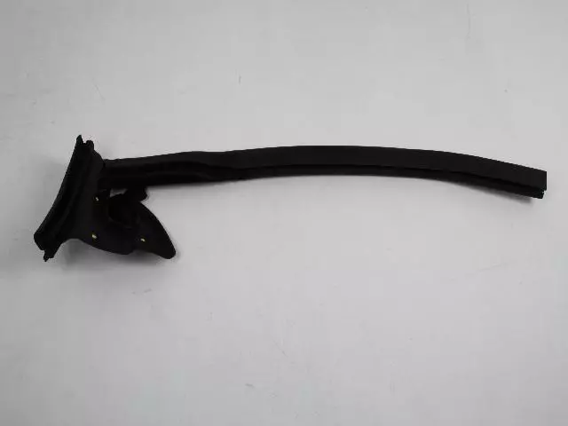 5076138AF - : Rear Quarter Inner Belt Weatherstrip, Right for Chrysler: 200, Sebring Image