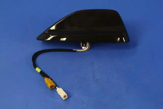 Base Cable And Bracket Antenna - Mopar (5LQ48PGRAB)