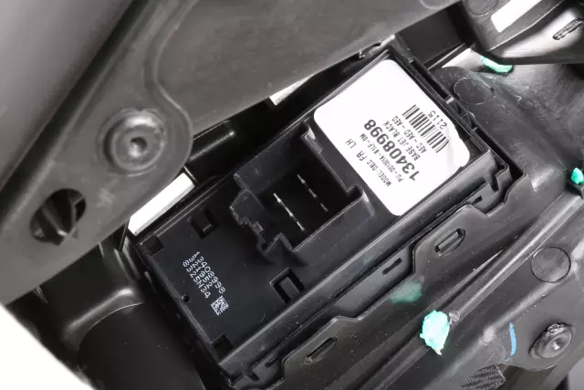 84178553 - : 2017-2019 Chevrolet Cruze - Jet Black Front Driver Side Door Trim for Chevrolet: Cruze Image