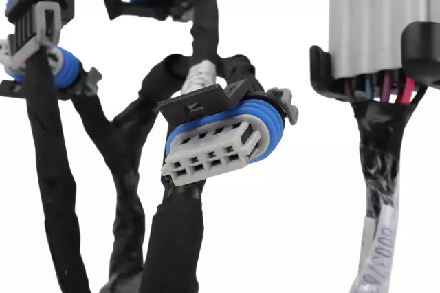 355W - Electrical: ACDelcoâ„¢ Wire for Buick: Rainier | Cadillac: Escalade, Escalade EXT | Chevrolet: Avalanche 1500, Avalanche 2500, Express 1500, Express 2500, Express 3500, Silverado 1500, Silverado 1500 Classic, Silverado 1500 HD, Silverado 1500 HD Classic, Silverado 2500, Silverado 2500 HD, Silverado 2500 HD Classic, Silverado 3500, Silverado 3500 Classic, Silverado 3500 HD, SSR, Tahoe, Trailblazer EXT | GMC: Envoy XL, Savana 1500, Savana 2500, Savana 3500, Sierra 1500, Sierra 1500 Classic, Sierra 1500 HD, Sierra 1500 HD Classic, Sierra 2500, Sierra 2500 HD, Sierra 2500 HD Classic, Sierra 3500, Sierra 3500 Classic, Sierra 3500 HD, Yukon | Hummer: H2 Image