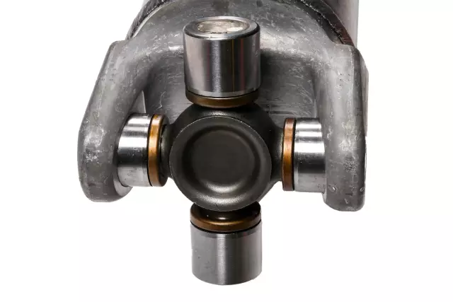 84229485 - Universals &amp; Rear Axle: Drive Shaft for Chevrolet: Silverado 2500 HD, Silverado 3500 HD | GMC: Sierra 2500 HD, Sierra 3500 HD Image