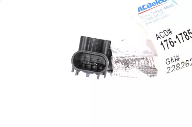 Power Brake Booster Vacuum Hose Assembly - GM (22826216)
