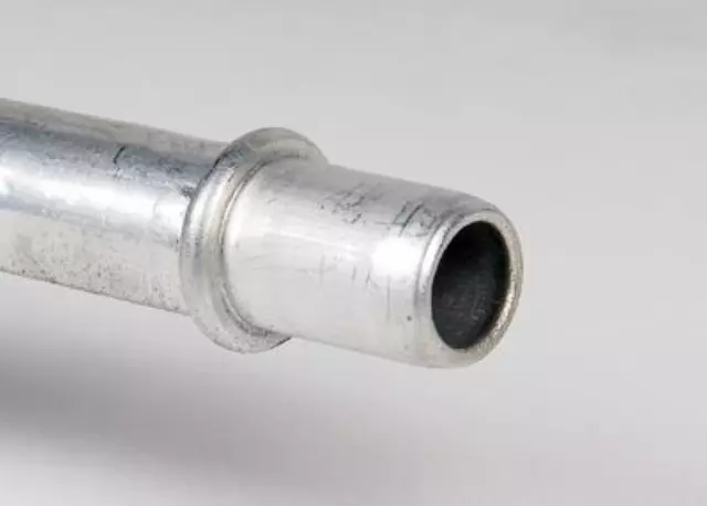 Engine Oil Cooler Outlet Hose Kit with Protectors - GM (12472278)