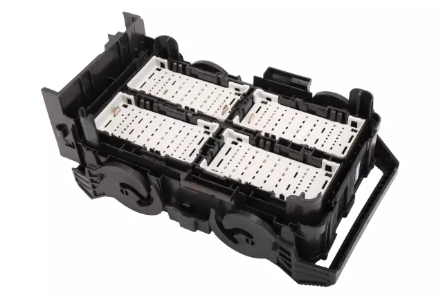 Engine Wiring Harness Junction Block - GM (84181105)