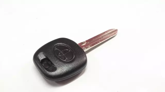 8978508040 - : 2010-2017 Toyota Tundra - Transmitter,  Transponder Key Master for Toyota: Tundra Image