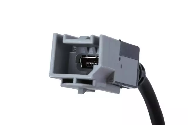 84467110 - Entertainment and Telematics: USB Data Cable for ACDelco Image