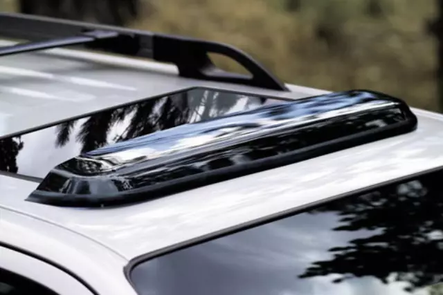 999D4XR001 - : Moonroof Wind Deflector - Without Roof Rails for Nissan Image