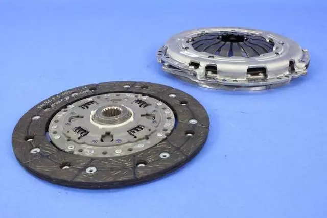Pressure Plate And Disc Clutch Kit - Mopar (68304763AA)