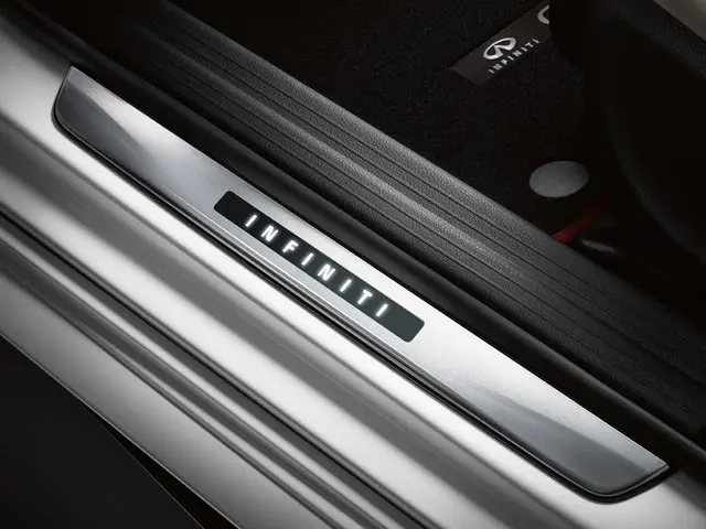 T99G65DC06 - Interior: Infiniti Radiant Illuminated Kick Plates for Infiniti Image