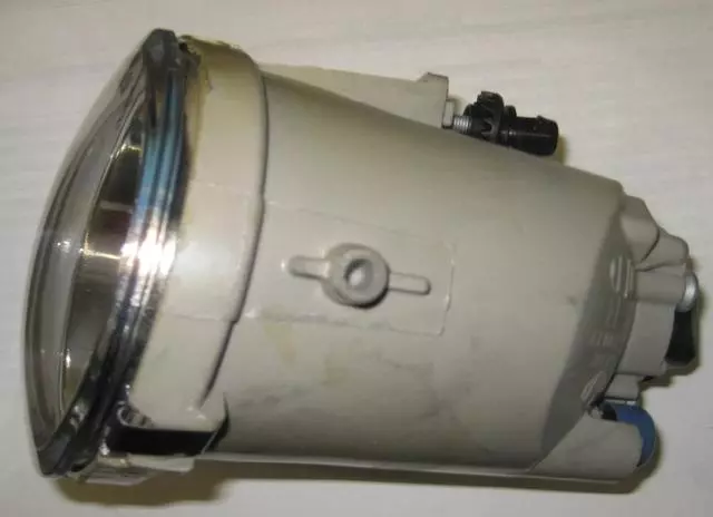 2001-2007 Toyota - Fog Lamp Assembly - Toyota (81210-0C021)