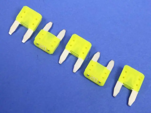 Fuse - Mopar (000ATM20)