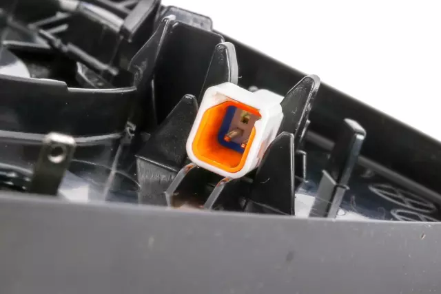 Driver Side Door Mirror Glass - GM (42492864)