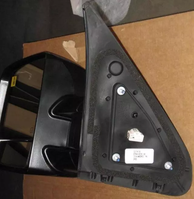 Mirror Left - Toyota (87940-0C281)