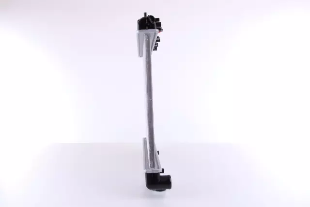 67728 - : Radiator w/Integrated Transmission Oil Cooler - Replaces SUBARU 45111SA030, X4511SA031, 45119SA050 for NISSENS Image