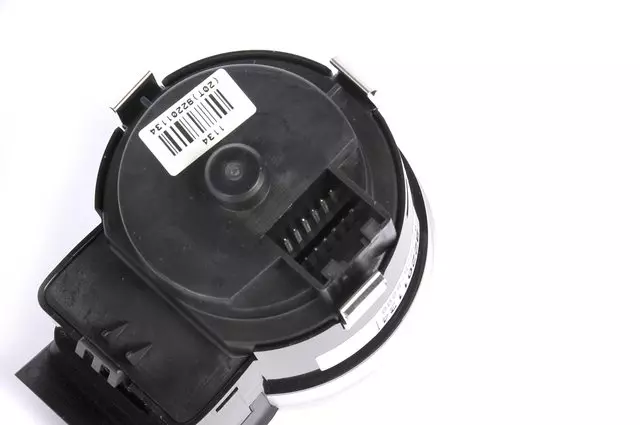 92201134 - Body: Headlamp Switch for Pontiac: G8 Image