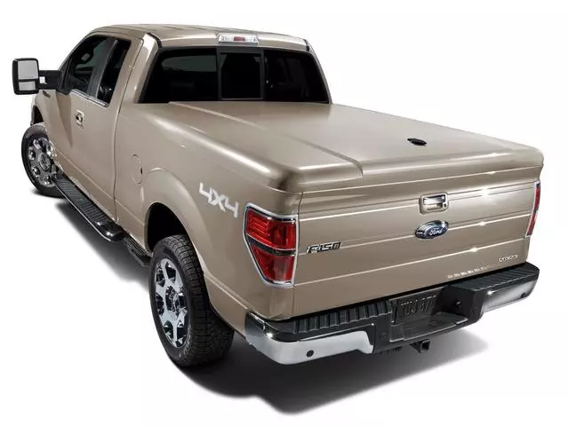 VDL3Z99501A42BD - Bed Products: Tonneau Cover, Hard Painted, 6.5' Bed for Ford Image
