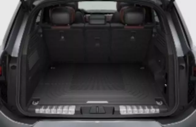 VPLXS0672 - Interior: Antimicrobial Loadspace Rubber Mat for Land Rover: Range Rover Sport Image