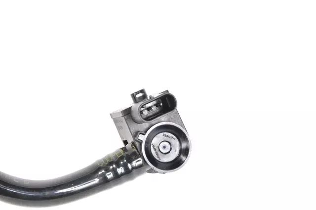 84161103 - : Power Brake Booster Vacuum Hose Assembly for Chevrolet: Colorado | GMC: Canyon Image