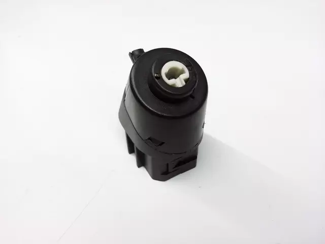 6N0905865 - Unclassified: Ignition Switch for Volkswagen: Cabrio, Corrado, EuroVan, Golf, Jetta, Passat Image