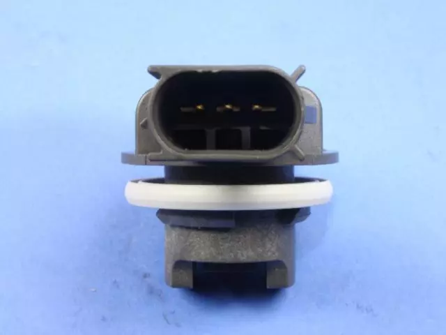 Socket - Mopar (68015027AA)