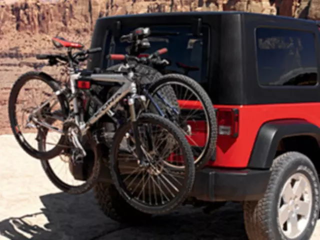 TSPRO963 - Carriers &amp; Cargo Hauling Accessories: Carrier Kit, Bike for Jeep: Liberty, Wrangler Image