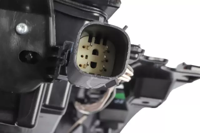 Tail Lamp - GM (85000447)