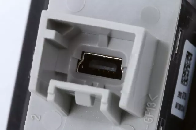 20928735 - Body: Auxiliary Outlet for Buick: Enclave | Chevrolet: Traverse Image