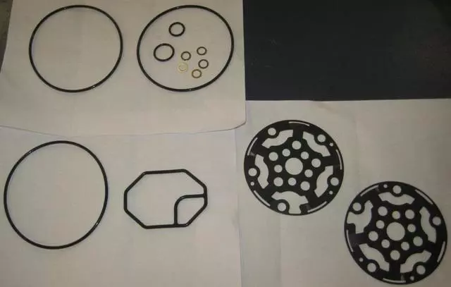 1987-2004 Toyota - Gasket Kit - Toyota (88335-2B030)