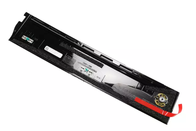 84263147 - Body: Applique for Cadillac: Escalade, Escalade ESV | Chevrolet: Suburban, Tahoe | GMC: Yukon, Yukon XL Image