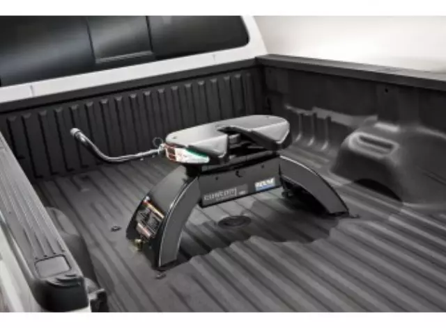 HC3Z19D520B - Hauling: Hitch Kit - 18K 5th Wheel for Ford Image