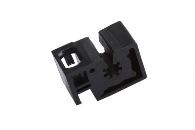 Front and Rear Brake Pipe Clip - GM (11547561)