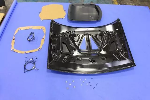 Vehicle Hood Kit - Mopar (82211665AD)