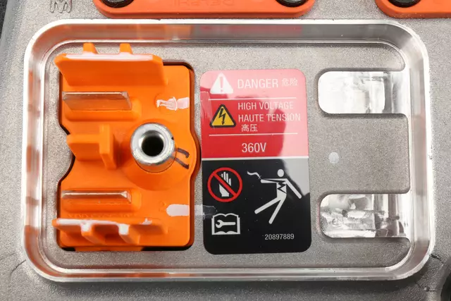 High Voltage Battery Disconnect Relay - GM (24297383)