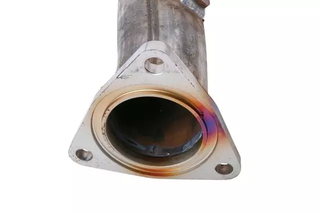 Passenger Side 3-Way Catalytic Converter with Pipe, Flange, Bushings, Hanger, and Label - GM (15092757)