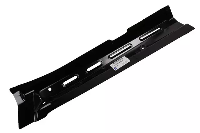 22999753 - : Driver Side Outer Roof Rail Extension for GM Image