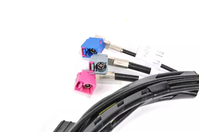 2016-2021 GM - Digital Radio, Mobile Telephone, and Vehicle Location Antenna Cable - GM (84049650)