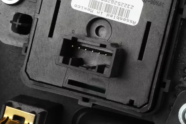 Black Front Floor Console Trim Plate - GM (84566913)