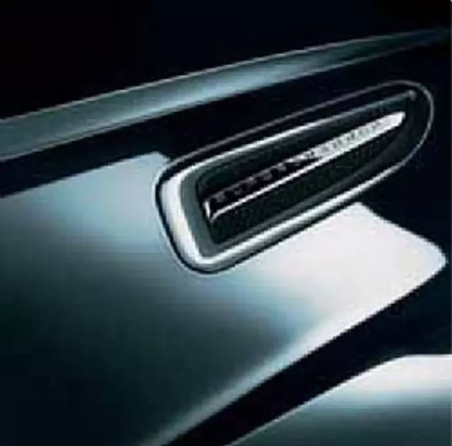 C2P20035XXX - Exterior: Hood Louvres With Chrome Strake for Jaguar Image