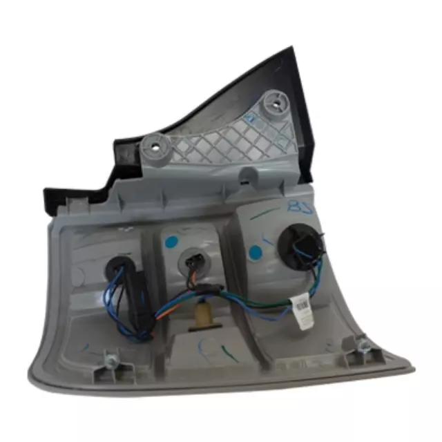 Tail Lamp Assembly - Ford (8A8Z-13404-D)