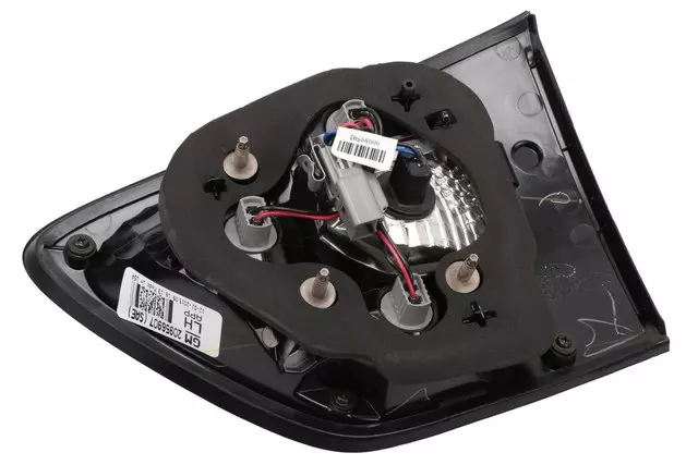 20956907 - : Rear Driver Side Body Structure Auxiliary Signal Lamp for Chevrolet: Traverse Image