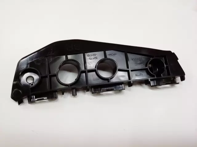 5211502170 - Body: Side Retainer for Toyota: Corolla Image