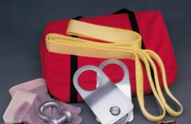 STC53202 - Towing: Winch Accessory Kit for Land Rover: Defender 110, Defender 130, Defender 90, LR4 Image