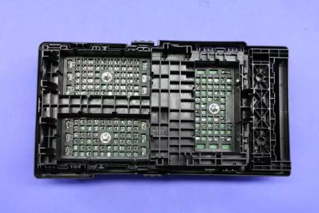 Intelligent Power Power Distribution Center, Us, Canada, Mexico - Mopar (68292018AE)